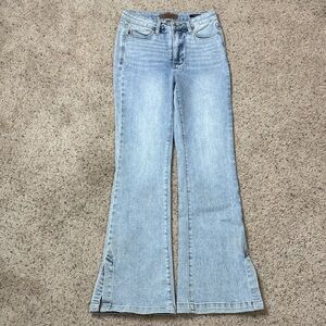 Judy Blue Light Wash Slim Boot size 25. NWOT